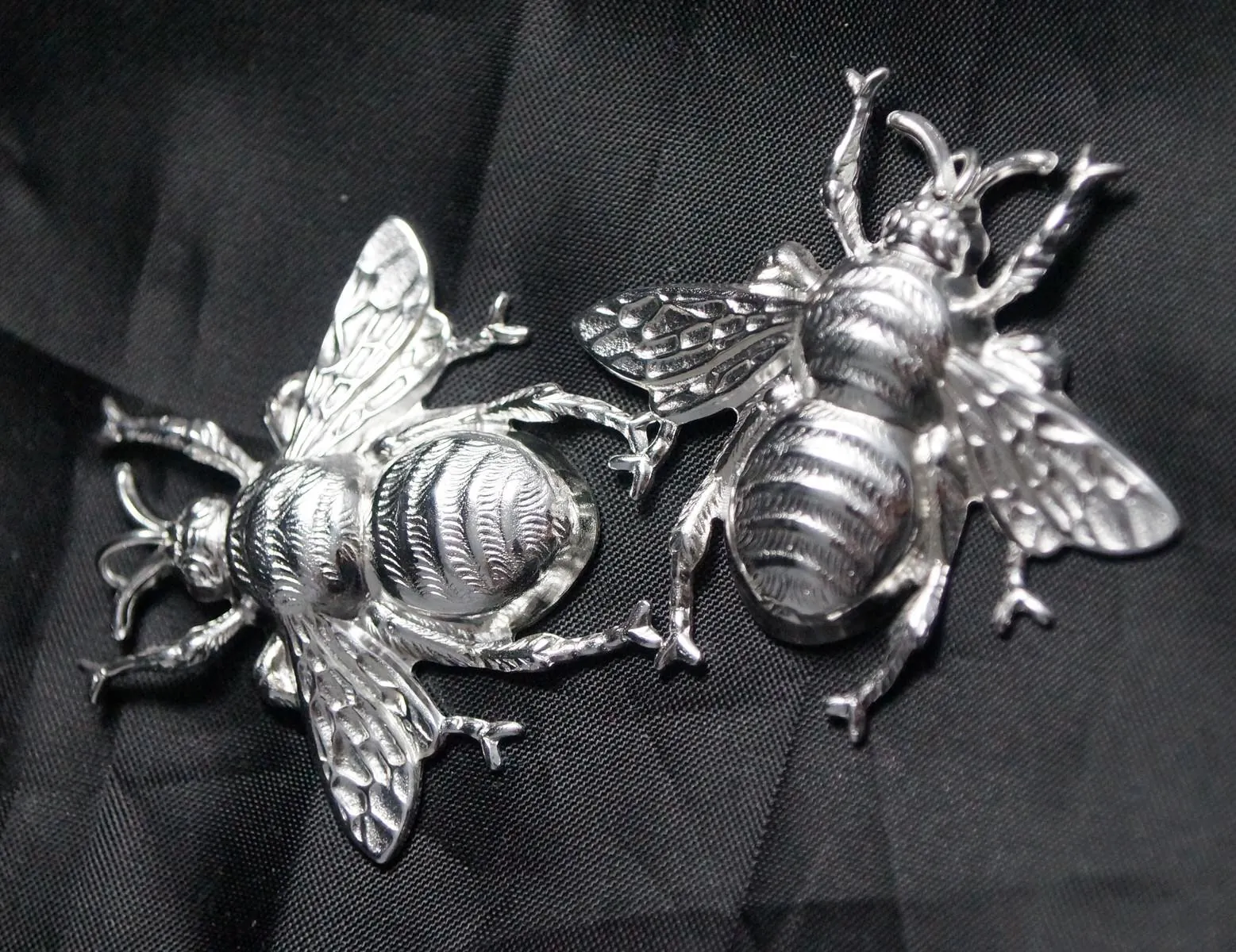 Silver-plated decorative bees